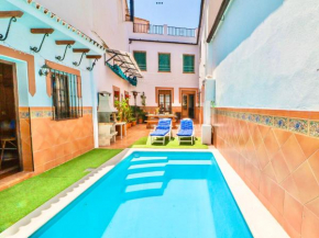 SEÑORÍO de MARÍN piscina climatizada exterior, Arriate